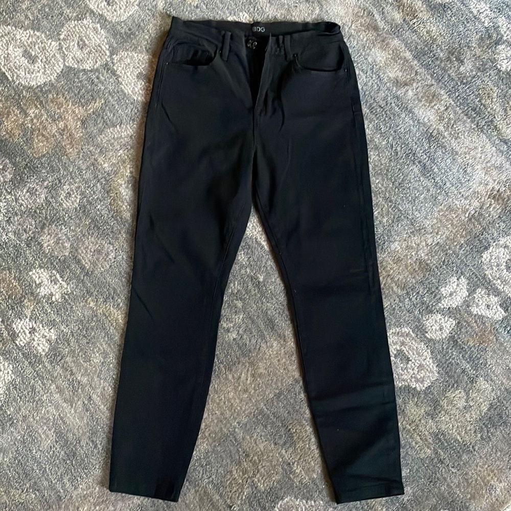 NWOT Urban Outfitters BDG High Rise Twig Grazer Black Jeans in Women’s 29W 26L